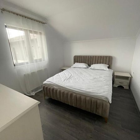 Eroilor II Apartament Apartment Сучеава Екстериор снимка