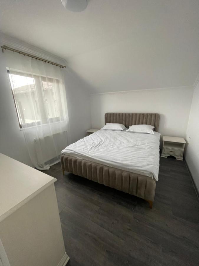 Eroilor II Apartament Apartment Сучеава Екстериор снимка
